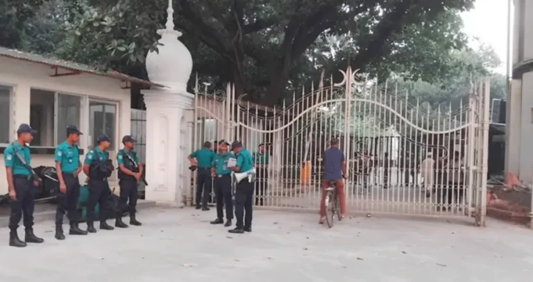 গুমের মামলা: ট্রাইব্যুনালে আনা হলো সেনা কর্মকর্তাদের