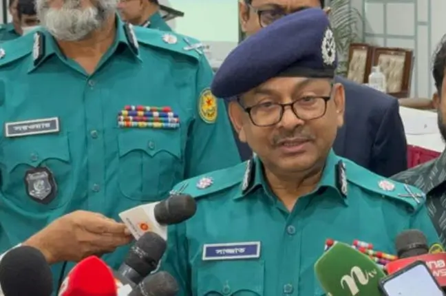 সোশ্যাল মিডিয়ায় ঝটিকা মিছিলের ভিডিও, বাস্তবে তেমন কিছু না: ডিএমপি কমিশনার