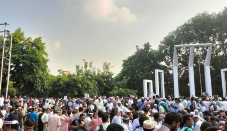 সারাদেশে এমপিওভুক্ত শিক্ষকদের অনির্দিষ্টকালের কর্মবিরতি, শহীদ মিনারে অবস্থান অব্যাহত