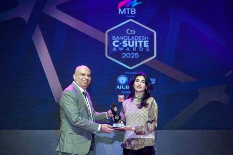 বর্ষসেরা সিইও পুরস্কার পেলেন ওয়ালটন মাইক্রো-টেকের নিশাত তাসনিম শুচি
