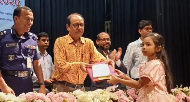 জানুয়ারির প্রথম সপ্তাহেই শিক্ষার্থীদের হাতে নতুন বই : প্রাথমিক শিক্ষা উপদেষ্টা