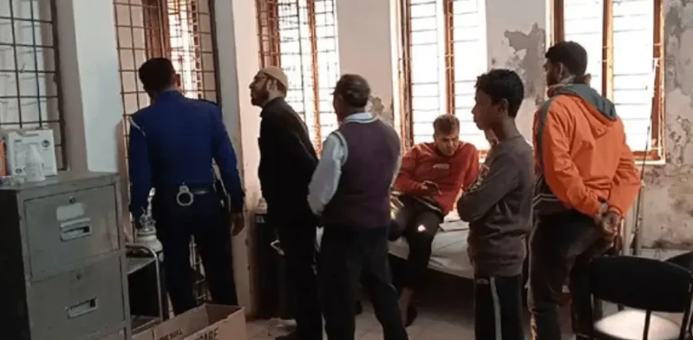 পিরোজপুরে গনপিটুনিতে ডাকাত নিহত , আহত আরেকজন আটক