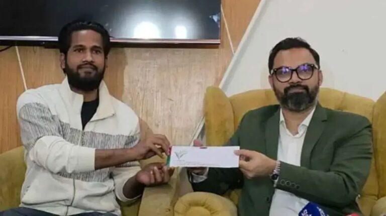 দুর্দিনে জাতীয় দলের সাবেক পেসার কাজী অনিকের পাশে তারেক রহমান