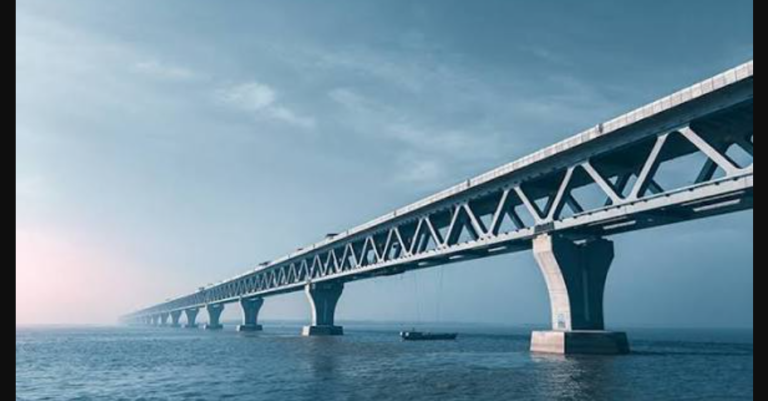 পদ্মা সেতুতে টোল থেকে আয় ছাড়াল ৩ হাজার কোটি টাকা