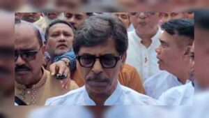 রেলক্রসিংয়ে স্বয়ংক্রিয় সিগনাল চালুর ঘোষণা কৃষিমন্ত্রীর