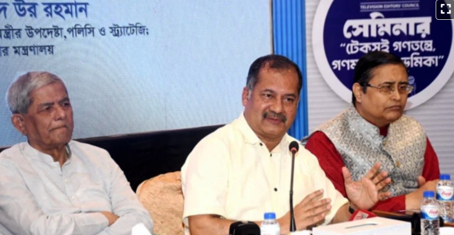 সাংবাদিক, মালিক ও সরকার যৌথভাবে গণমাধ্যমের স্বার্থ রক্ষায় কাজ করছে : তথ্যমন্ত্রী