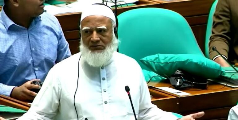 ‘ছাত্র হওয়ার জন্য এখানে আসিনি’, স্বরাষ্ট্রমন্ত্রীকে জামায়াত আমির