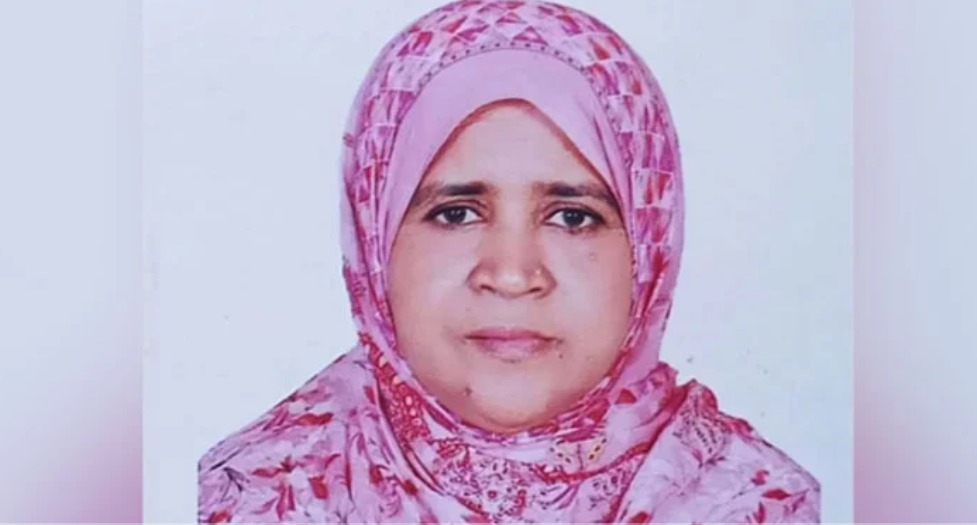 ছিনতাইকারীর টানে রিকশা থেকে পড়ে প্রধান শিক্ষিকার মৃত্যু, গ্রেপ্তার ২