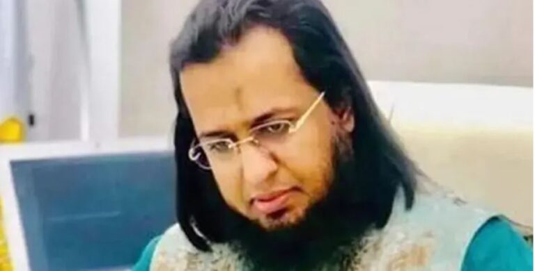 এরতেজা হাসানের বিরুদ্ধে গ্রেপ্তারি পরোয়ানা