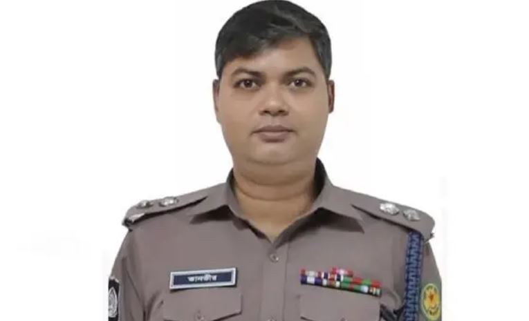 গুলশানে আওয়ামী লীগের মিছিল, ওসির পর সরানো হলো ডিসিকেও
